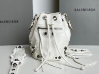 BALENCIAGA 발렌시아가 크로스팩 B151917