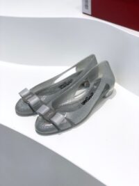 FERRAGAMO 페레가모 미들힐 F230076
