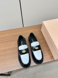 PRADA 프라다 로퍼신발 P230295