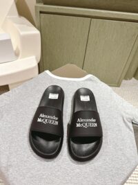 ALEXANDER MCQUEEN 알렉산더 맥퀸 운동화 AM240719