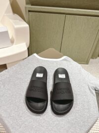 ALEXANDER MCQUEEN 알렉산더 맥퀸 운동화 AM240719