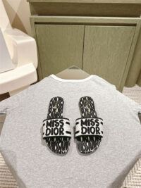 CHRISTIAN DIOR 크리스찬 디올 슬리퍼 1.5CM CD240835