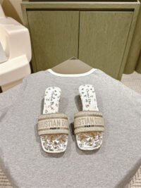 CHRISTIAN DIOR 크리스찬 디올 샌들힐 4.5CM CD240843