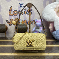 LOUIS VUITTON 루이비통 트위스트 웨스트 숄더백 M25030