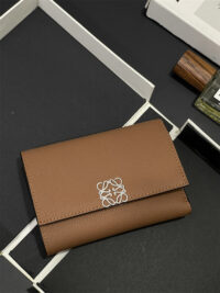 LOEWE 로에베 반지갑 L3803