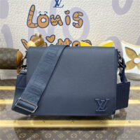 LOUIS VUITTON 루이비통 테이크오프 메신저 MM 메신저백 M11599