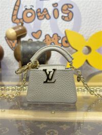 LOUIS VUITTON 루이비통 마이크로 백 카퓌신 백참 & 키링 M02132