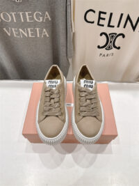 MIUMIU 미우미우 스니커즈 M504012