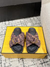 FENDI 펜디 슬리퍼 F504004