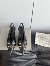 BALENCIAGA 발렌시아가 슬링백 7.0CM B504024