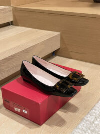 ROGER VIVIER 로저 비비에 미들힐 2.5CM RV504000