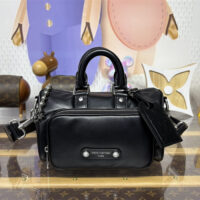 LOUIS VUITTON 루이비통 키폴 카고 반둘리에 25 토트백/크로스백 M13988