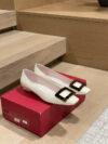 ROGER VIVIER 로저 비비에 미들힐 2.5CM RV504000