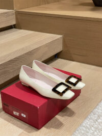 ROGER VIVIER 로저 비비에 미들힐 2.5CM RV504000