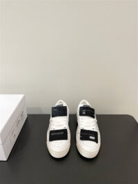 OFF WHITE 오프 화이트 스니커즈 OW505018