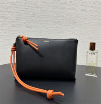 LOEWE 로에베 클러치백 L89282