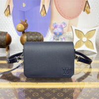 LOUIS VUITTON 루이비통 패스트라인 웨어러블 월릿 메신저백 M11483