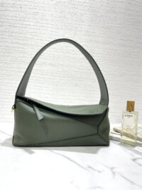 LOEWE 로에베 숄더백 L89138
