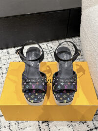 LOUIS VUITTON 루이비통 샌들힐 8.5CM LV505004