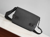 FERRAGAMO 페레가모 메신저백 2116086-2