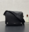LOEWE 로에베 메신저백 L8979