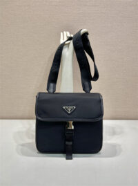PRADA 프라다 가죽 숄더백 메신저백 2VD077