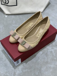 FERRAGAMO 페레가모 미들힐 F507004