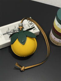 LOEWE 로에베 백참 L327