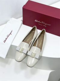 FERRAGAMO 페레가모 플랫슈즈 F507005