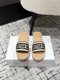 CHRISTIAN DIOR 크리스찬 디올 샌들힐 4.5CM CD507027