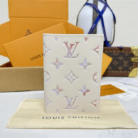 LOUIS VUITTON 루이비통 패스포트 커버 여권지갑 M25917