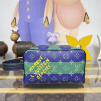 LOUIS VUITTON 루이비통 락커 돕 키트 파우치 M25902