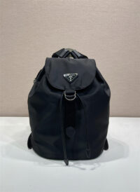 PRADA 프라다 삼각 로고 스몰 백팩 1BZ197